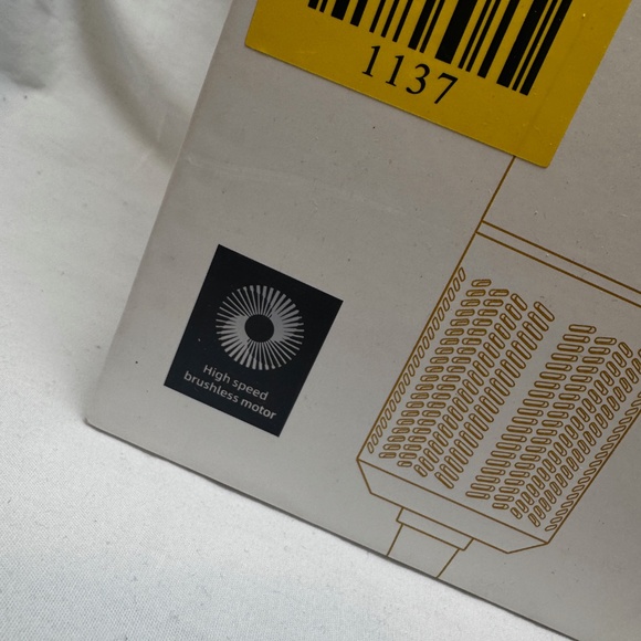 Ionic Blow Dryer High Speed Brushless Motor Diffusser and Nozzle 5 Temps 2 Speed - Picture 3 of 9